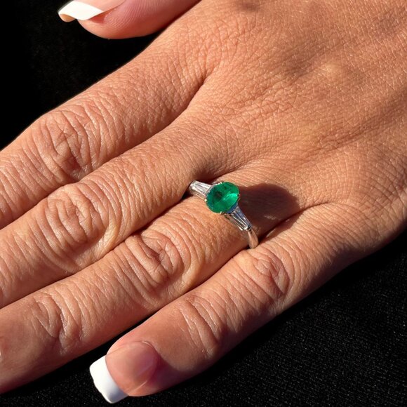 Certified Natural 1.1CTS VS G Diamond Emerald Platinum 18K Gold Three Stone Ring - Picture 10 of 10